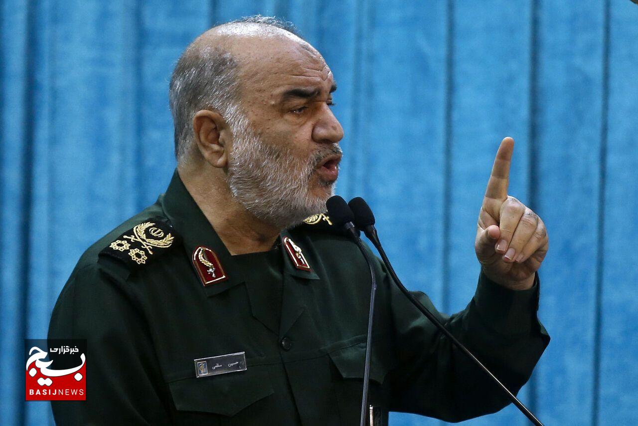 هشدار فرمانده سپاه به دشمن؛ دست از پا خطا کنید، درهای جهنم به رویتان گشوده میشود هشدار فرمانده سپاه به دشمن؛ دست از پا خطا کنید، درهای جهنم به رویتان گشوده میشود