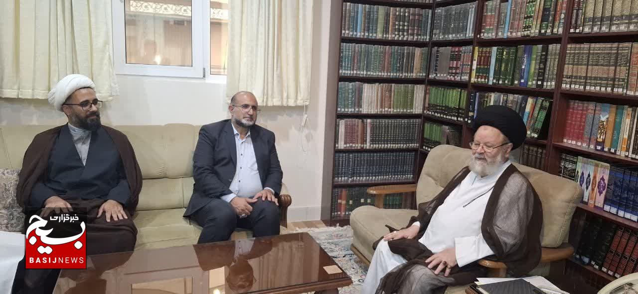دیدار رئیس سازمان بسیج جامعه عشایری با حضرت آیت الله علامه قزوینی مدیر مسئول موسسه حضرت ولی عصر (عج) دیدار رئیس سازمان بسیج جامعه عشایری با حضرت آیت الله علامه قزوینی مدیر مسئول موسسه حضرت ولی عصر (عج)