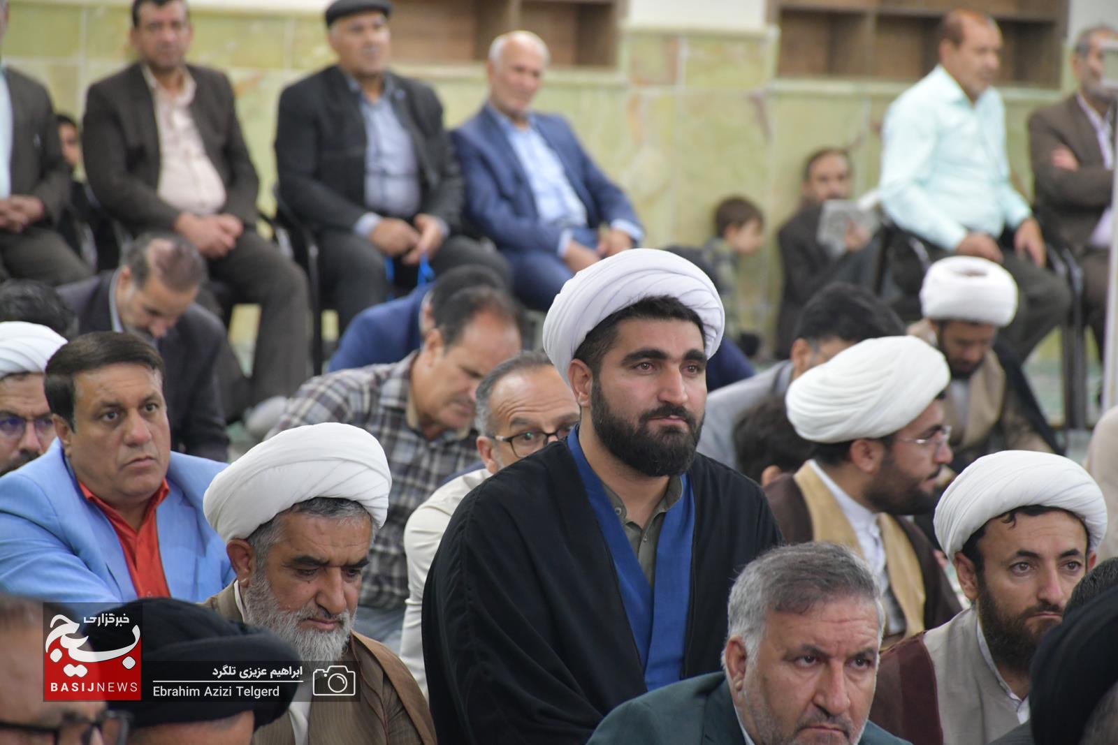 حضور مسئولان نمایندگی های ولی فقیه سپاه فتح استان در کلاس درس اخلاق آیت الله ملک حسینی