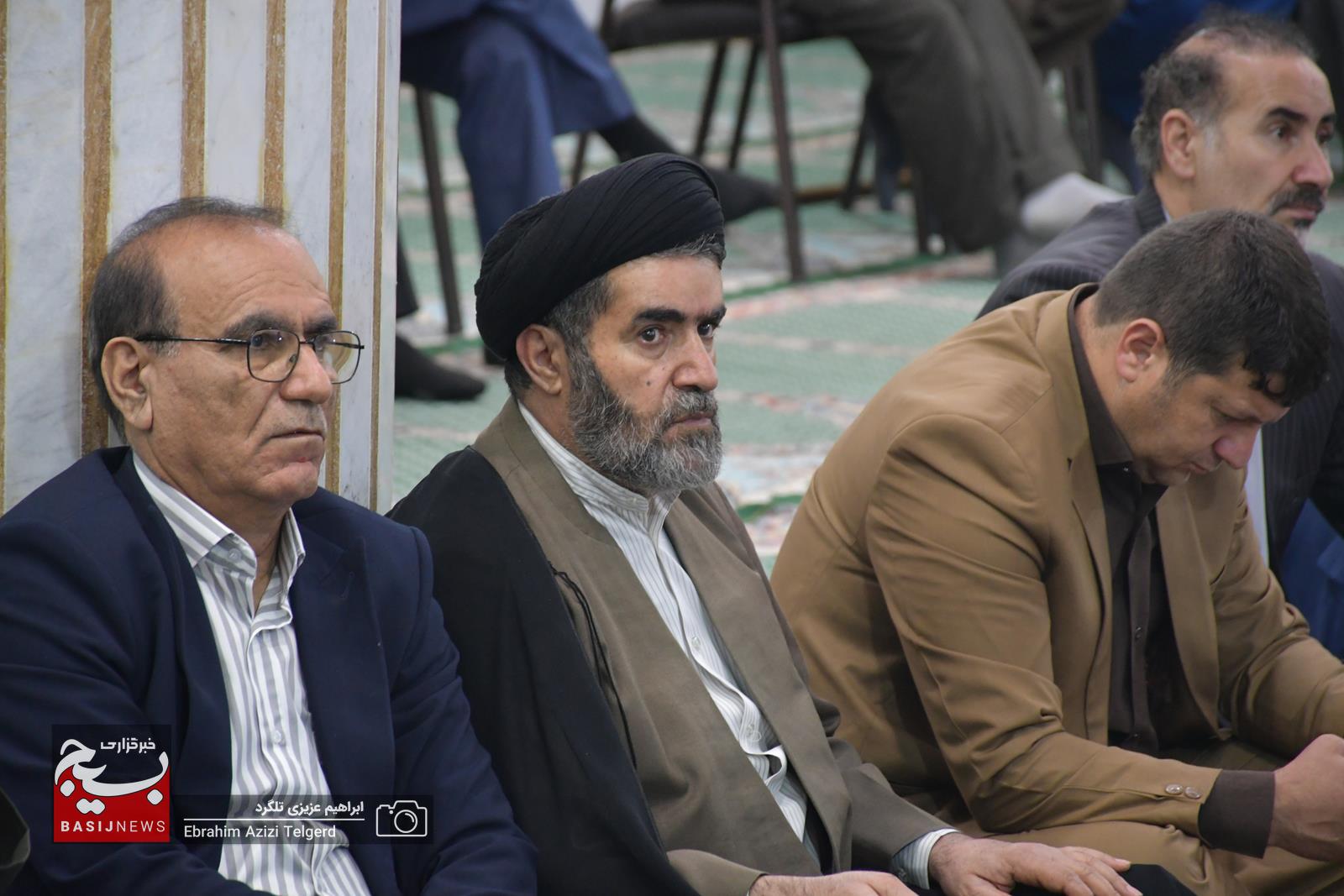 حضور مسئولان نمایندگی های ولی فقیه سپاه فتح استان در کلاس درس اخلاق آیت الله ملک حسینی