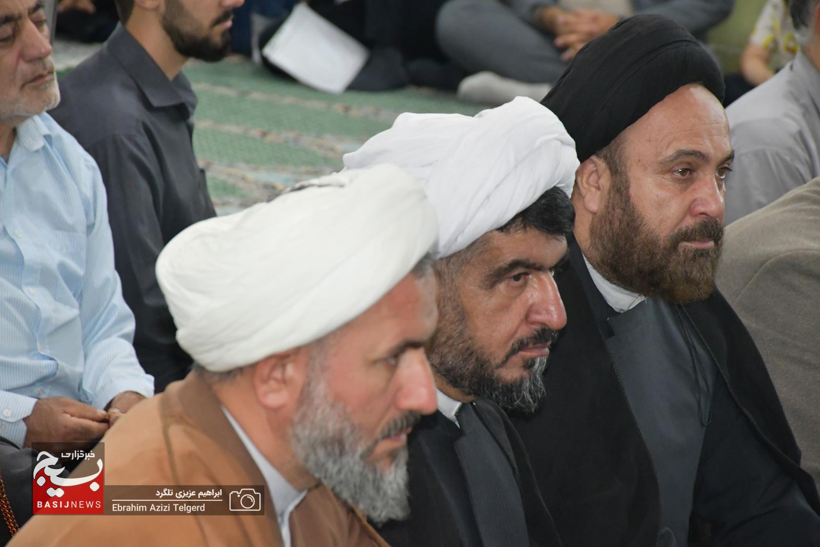 حضور مسئولان نمایندگی های ولی فقیه سپاه فتح استان در کلاس درس اخلاق آیت الله ملک حسینی
