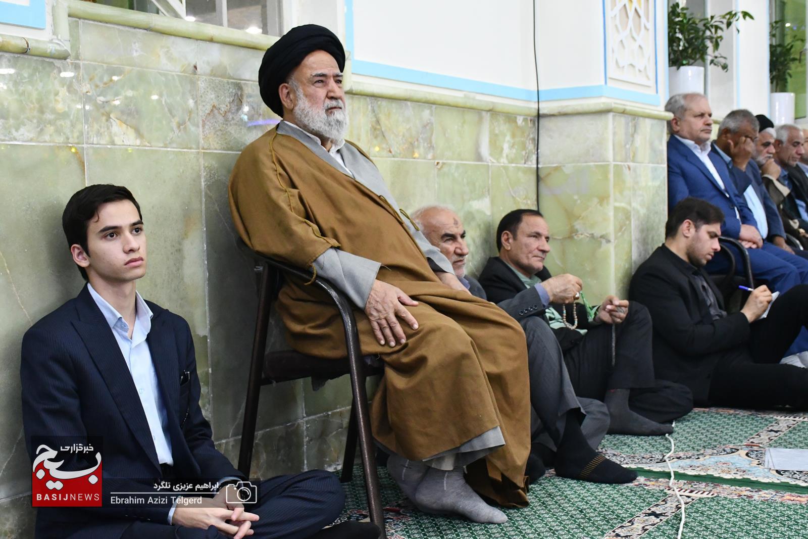 حضور مسئولان نمایندگی های ولی فقیه سپاه فتح استان در کلاس درس اخلاق آیت الله ملک حسینی