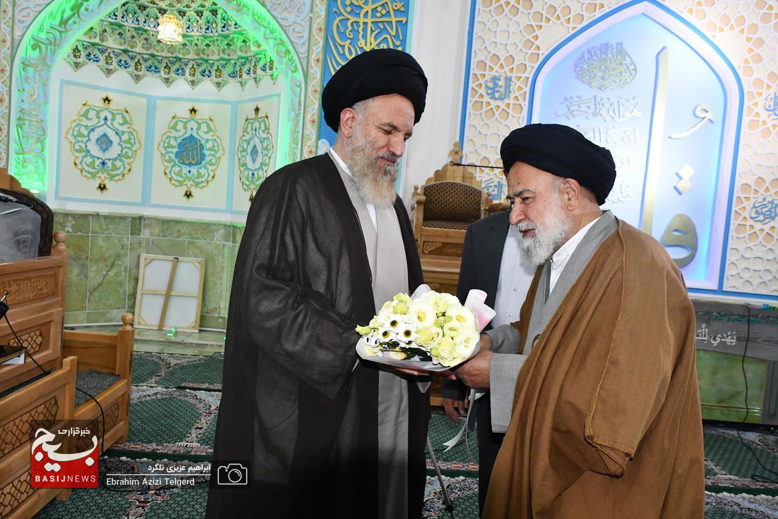 حضور مسئولان نمایندگی های ولی فقیه سپاه فتح استان در کلاس درس اخلاق آیت الله ملک حسینی