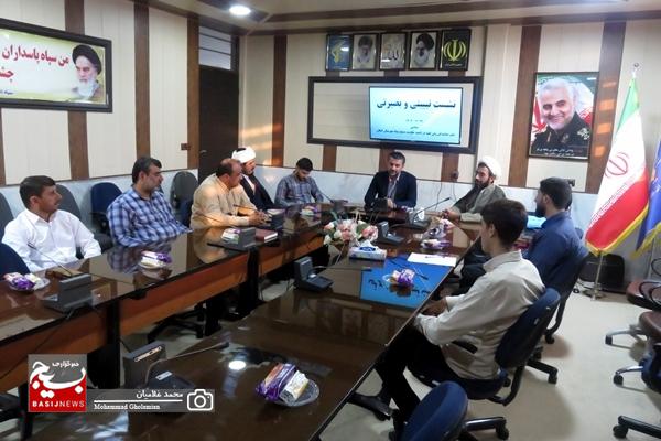 شهید رئیسی پیگیر اجرای برنامههای زیرساختی در اقتصاد بود شهید رئیسی پیگیر اجرای برنامههای زیرساختی در اقتصاد بود