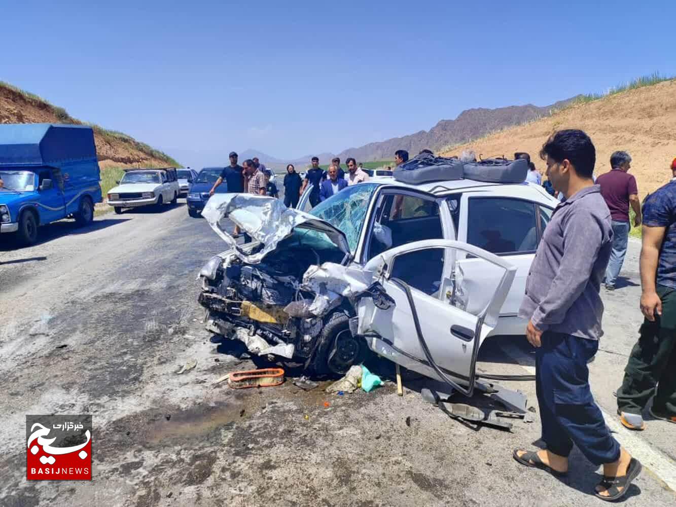 جان باختن ۴ عضو یک خانواده در پی برخورد سمند با تیبا جان باختن ۴ عضو یک خانواده در پی برخورد سمند با تیبا