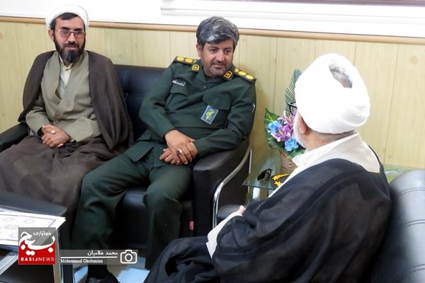 دیدار امام جمعه کنگان با فرمانده سپاه این شهرستان دیدار امام جمعه کنگان با فرمانده سپاه این شهرستان