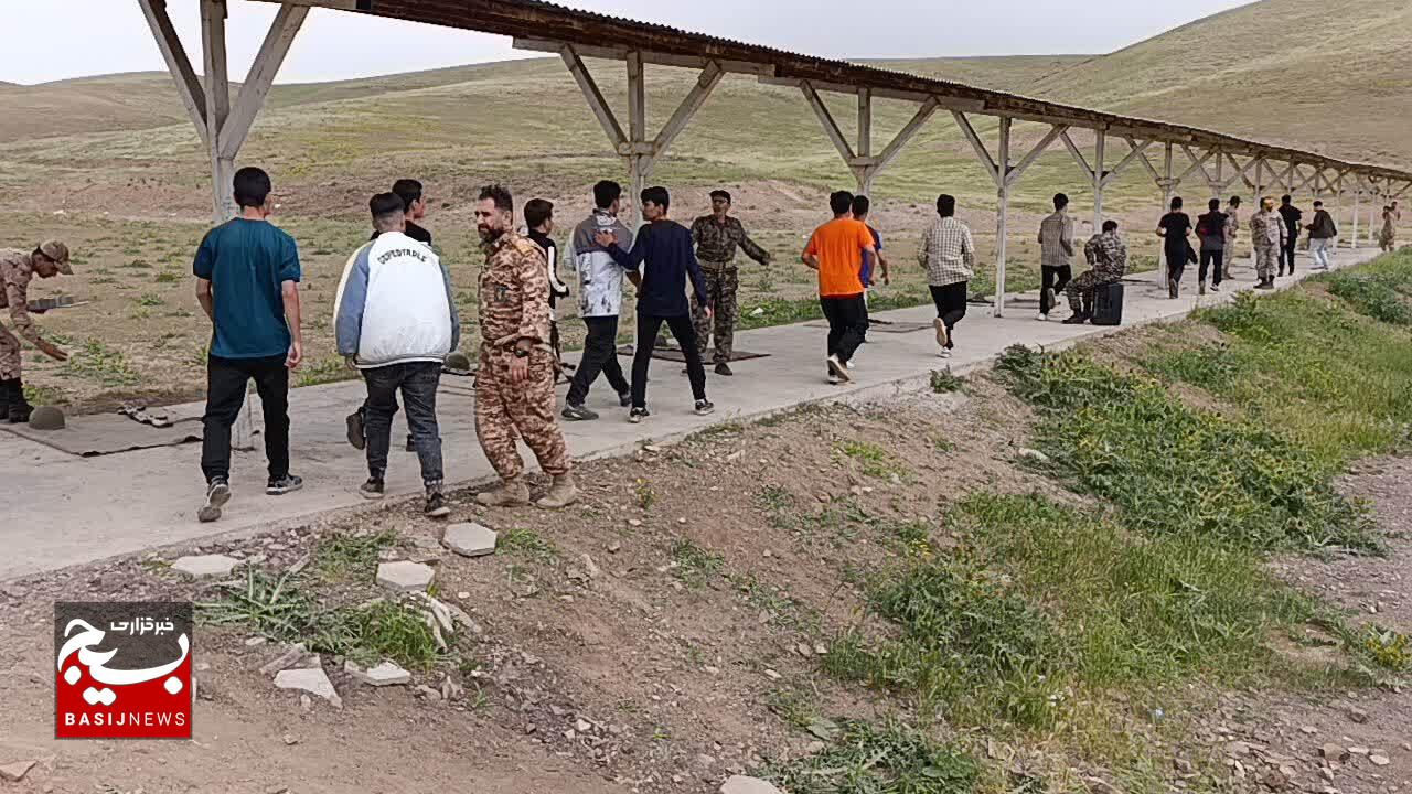برگزاری اردوی میدان تیر آمادگی دفاعی برای ۱۴۰۰ دانشآموزان شهرستان البرز برگزاری اردوی میدان تیر آمادگی دفاعی برای ۱۴۰۰ دانشآموزان شهرستان البرز