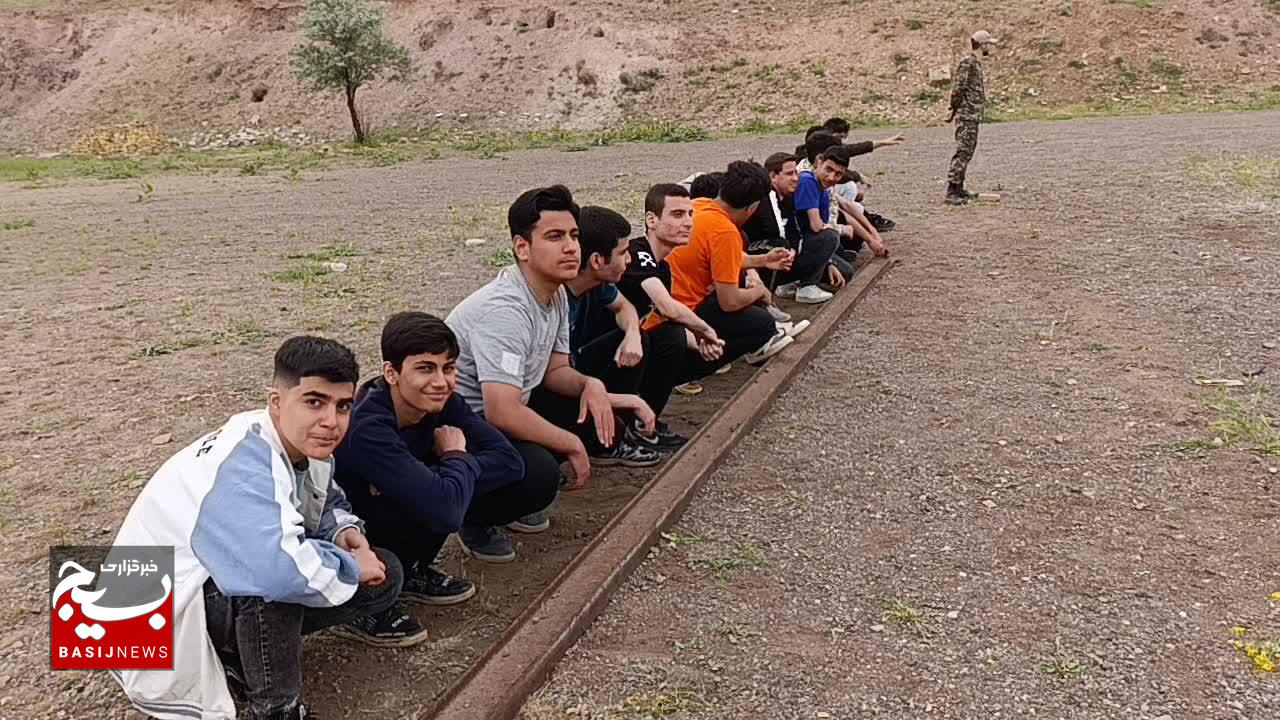 برگزاری اردوی میدان تیر آمادگی دفاعی برای ۱۴۰۰ دانشآموزان شهرستان البرز برگزاری اردوی میدان تیر آمادگی دفاعی برای ۱۴۰۰ دانشآموزان شهرستان البرز
