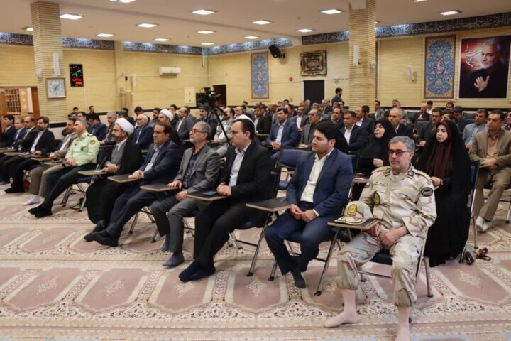 امام جمعه ایلام: مرز مهران به مدیریت اصولی برای تکریم زائران نیاز دارد امام جمعه ایلام: مرز مهران به مدیریت اصولی برای تکریم زائران نیاز دارد
