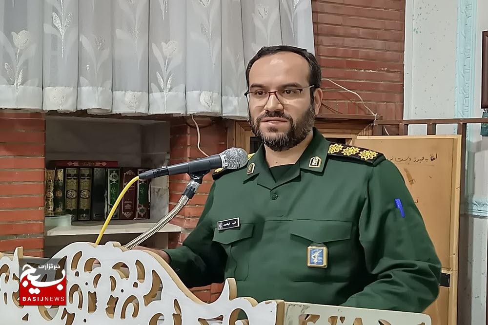 تربیت دینی و عمل به سیره ائمه(ع) شرط رشد حقیقی در سپاه است