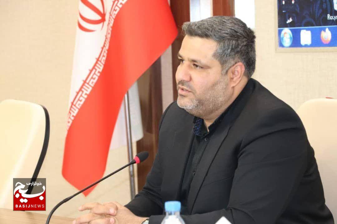 شهید رئیسی؛ نماد مردمداری و خدمت خالصانه بود شهید رئیسی؛ نماد مردمداری و خدمت خالصانه بود