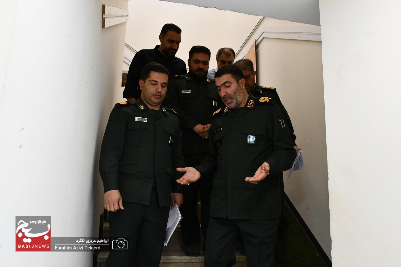 بازدید فرمانده سپاه فتح از مرکز آفرینش های هنری بسیج بازدید فرمانده سپاه فتح از مرکز آفرینش های هنری بسیج