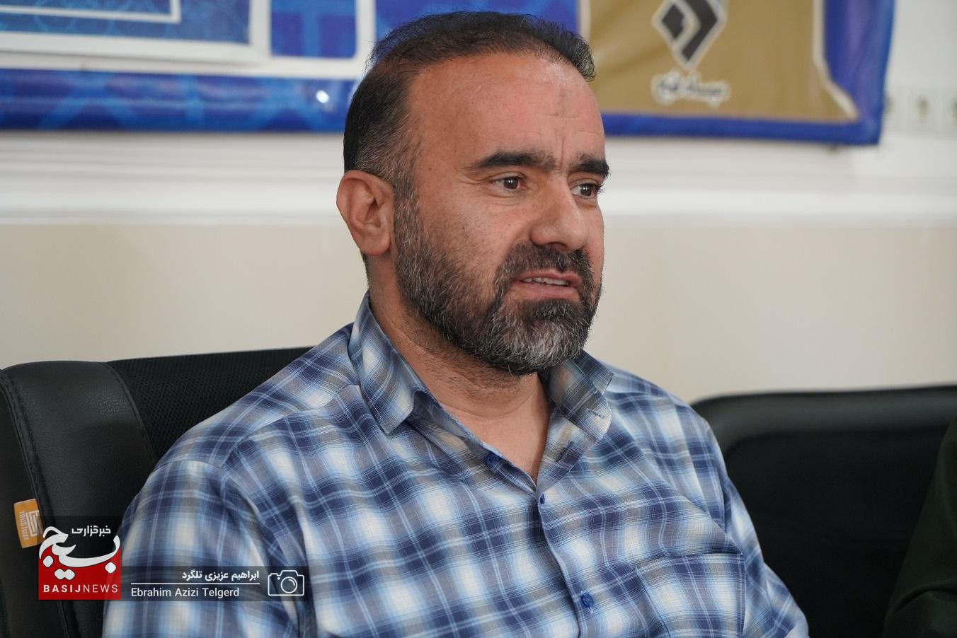 بررسی طرح خدمات دهی به خبرنگاران در هیئت اندیشه ورز بسیج رسانه استان بررسی طرح خدمات دهی به خبرنگاران در هیئت اندیشه ورز بسیج رسانه استان