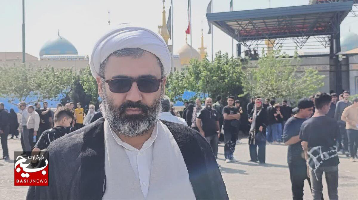امام خمینی (ره) شخصیتی جامع و الهی بود