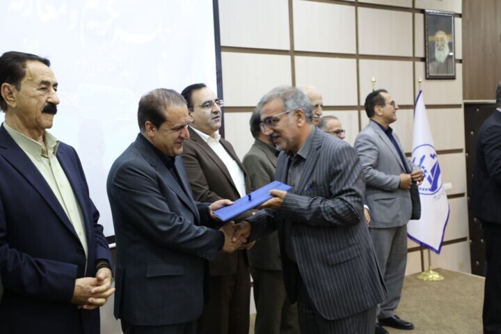 تأکید استاندار ایلام بر بهرهگیری فناورانه از منابع نوین انرژی و جذب سرمایهگذار تأکید استاندار ایلام بر بهرهگیری فناورانه از منابع نوین انرژی و جذب سرمایهگذار