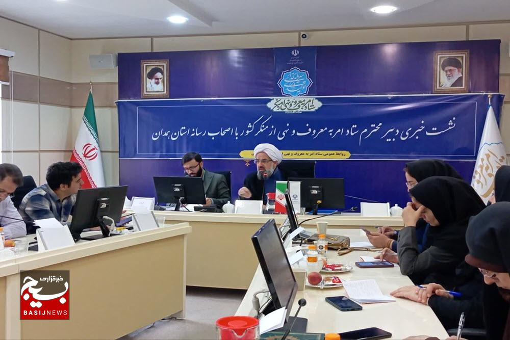 خبرنگاران پیشتازان مسیر حق و عدالت‌ هستند