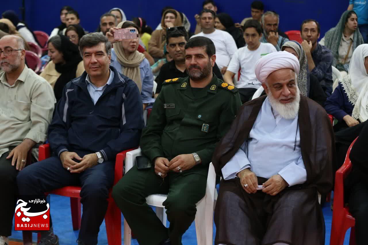 همایش بزرگ پیادهروی خانوادگی در شهرستان آبیک همایش بزرگ پیادهروی خانوادگی در شهرستان آبیک