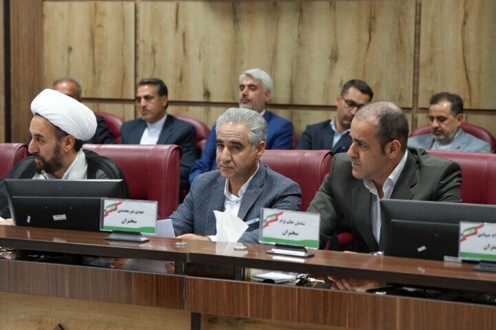 نشست نخبگان ایلامی با رئیس جمهور؛ از امیدواری تا رفع موانع تاریخی نشست نخبگان ایلامی با رئیس جمهور؛ از امیدواری تا رفع موانع تاریخی