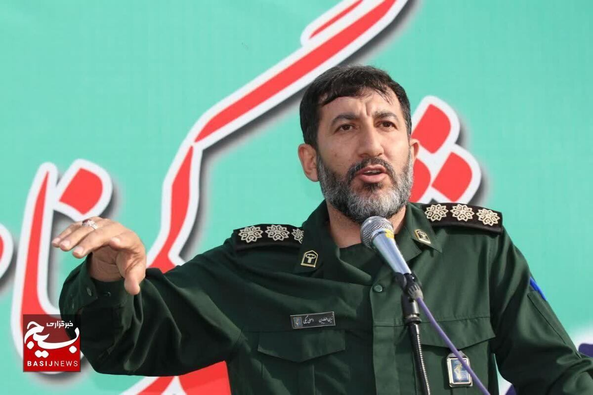 تجدید پیمان با ولایت در نمایش باشکوه غدیر تاکستان 