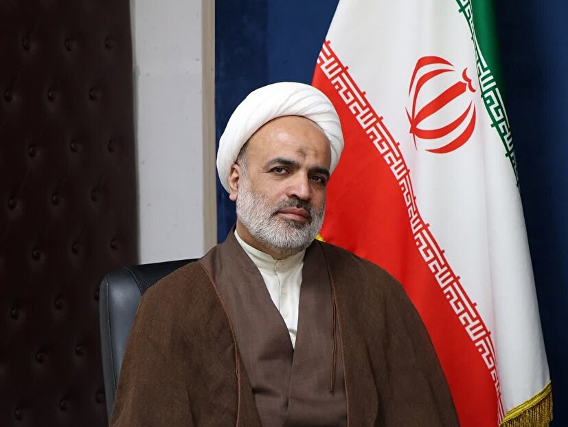 وحدت ملی و تبعیت از رهبری، رمز عبور از مشکلات