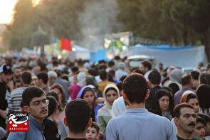 مهمانی دو کیلومتری غدیر در شهر هشتگرد+تصاویر
