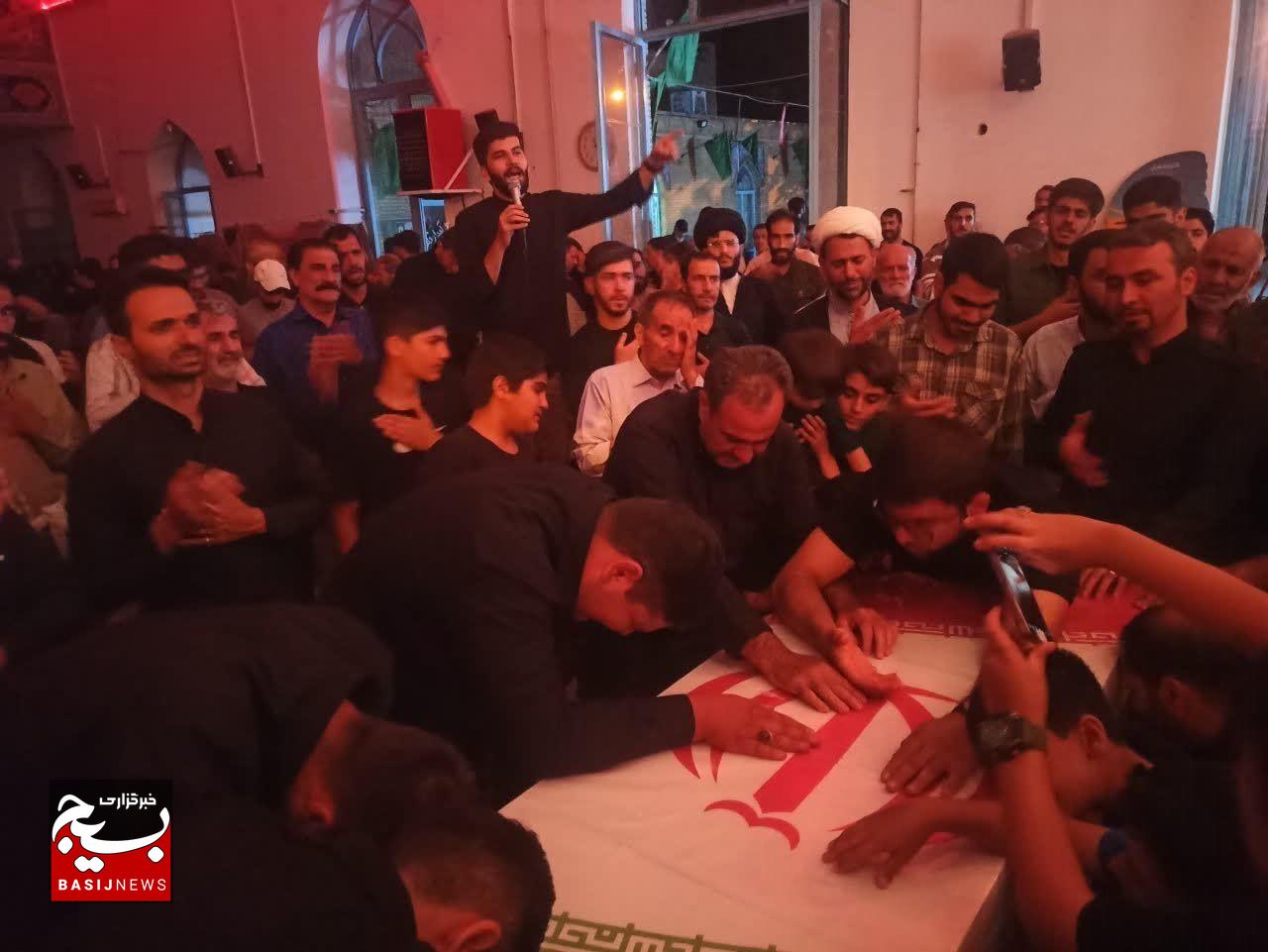 مراسم شبی با شهدای ولایت در شهرستان بروجرد