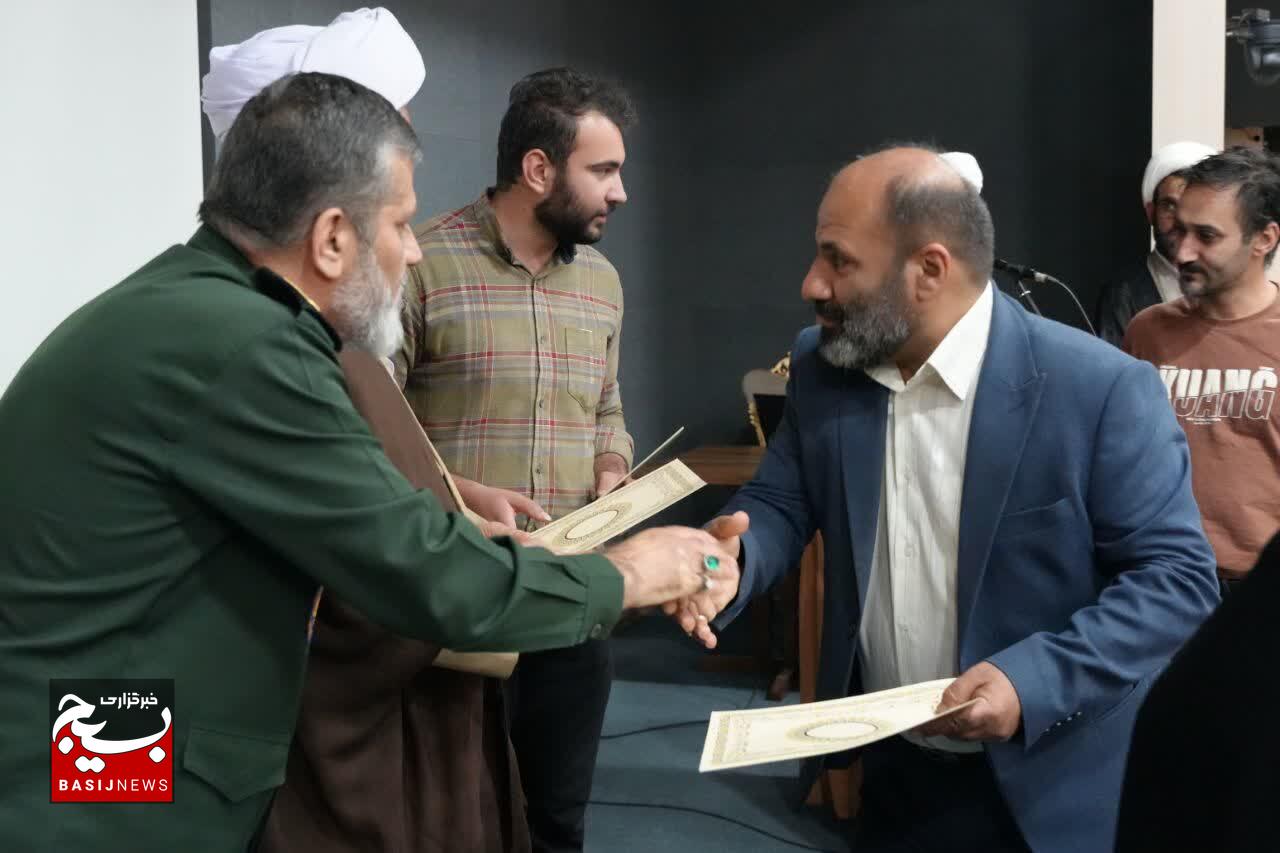 روحانیت انقلابی، با بصیرتشان فرماندهان جنگ را تربیت کردند/ امروز جغرافیای اعتقادی ما هدف دشمن است روحانیت انقلابی، با بصیرتشان فرماندهان جنگ را تربیت کردند/ امروز جغرافیای اعتقادی ما هدف دشمن است