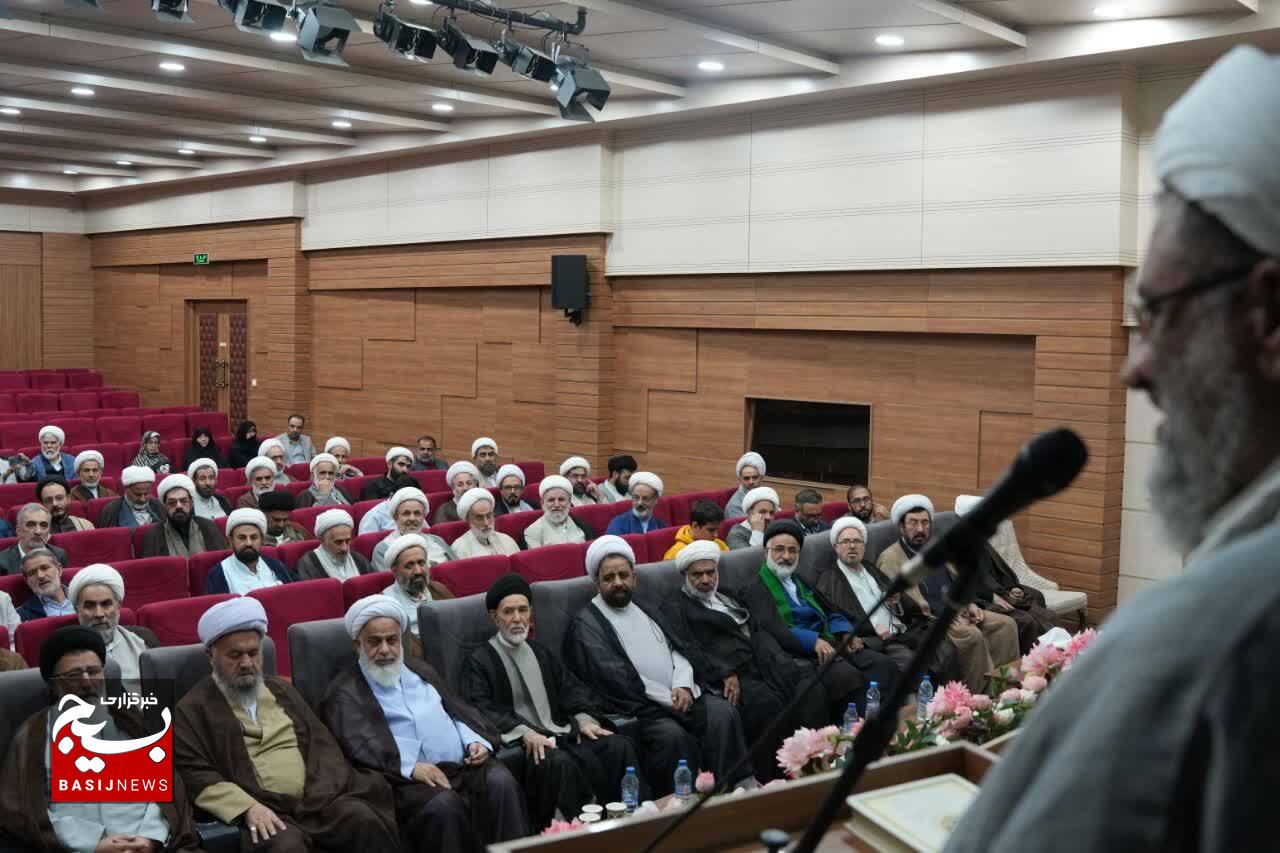 روحانیت انقلابی، با بصیرتشان فرماندهان جنگ را تربیت کردند/ امروز جغرافیای اعتقادی ما هدف دشمن است روحانیت انقلابی، با بصیرتشان فرماندهان جنگ را تربیت کردند/ امروز جغرافیای اعتقادی ما هدف دشمن است