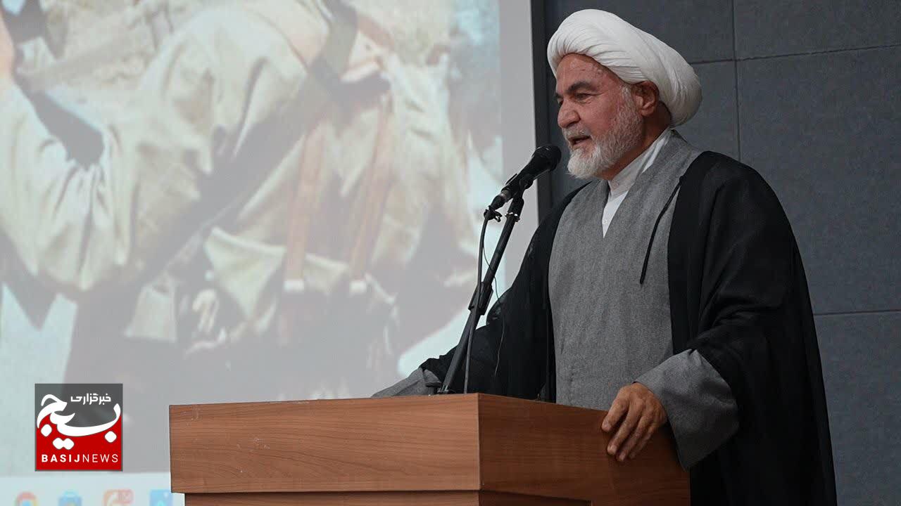 روحانیت انقلابی، با بصیرتشان فرماندهان جنگ را تربیت کردند/ امروز جغرافیای اعتقادی ما هدف دشمن است روحانیت انقلابی، با بصیرتشان فرماندهان جنگ را تربیت کردند/ امروز جغرافیای اعتقادی ما هدف دشمن است