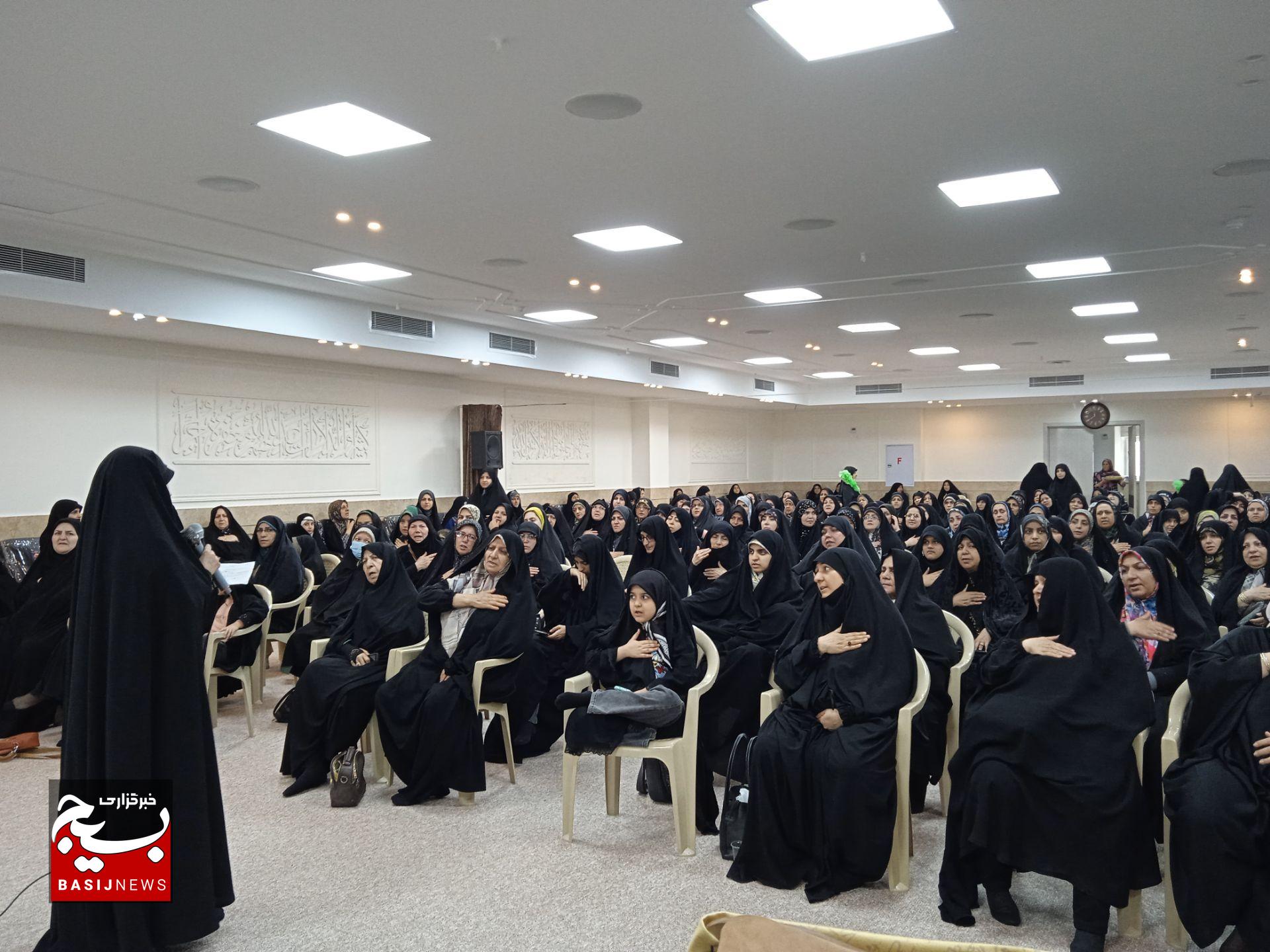 خرمشهر ها در دفاع از حرم تکرار می شوند+تصاویر خرمشهر ها در دفاع از حرم تکرار می شوند+تصاویر
