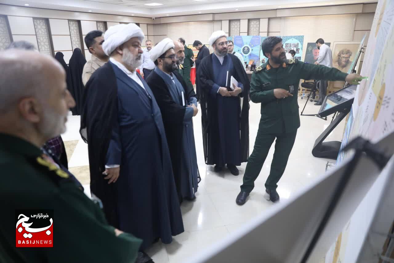 آیین رونمایی از پوستر پویش ملی کتابخوانی «خط امین ۲»