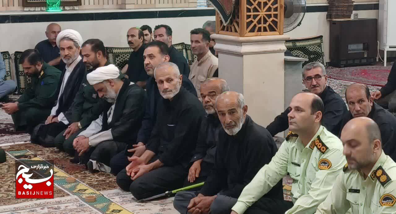 نیروهای مسلح با الهام از سیره سیدالشهدا (ع) روحیه خدمت رسانی را تقویت کنند نیروهای مسلح با الهام از سیره سیدالشهدا (ع) روحیه خدمت رسانی را تقویت کنند