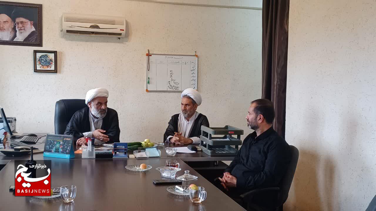 نیروهای مسلح با الهام از سیره سیدالشهدا (ع) روحیه خدمت رسانی را تقویت کنند نیروهای مسلح با الهام از سیره سیدالشهدا (ع) روحیه خدمت رسانی را تقویت کنند