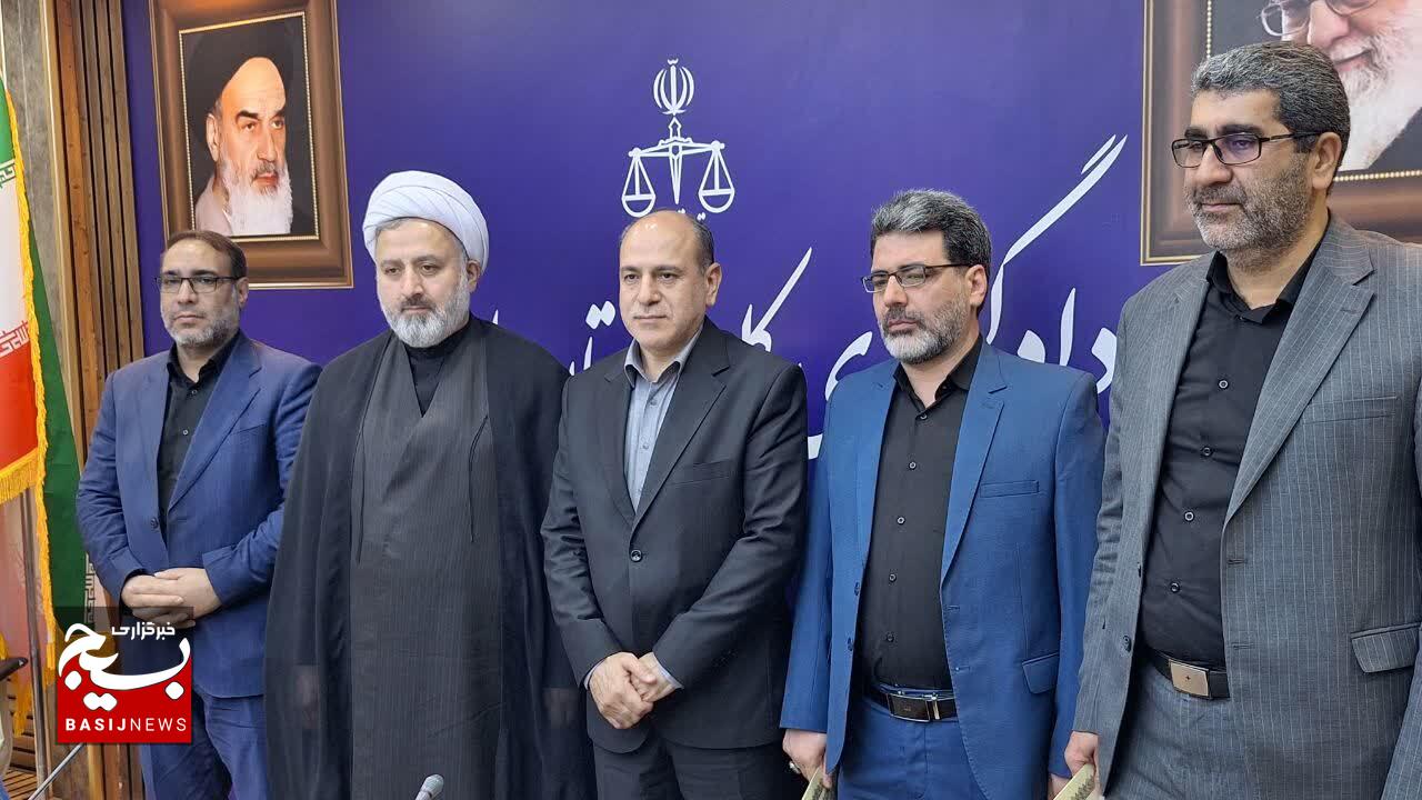 ۵۰ درصد دعاوی قضایی ناشی از اسناد عادی است/۴ میلیون پرونده فاقد سند مالکیت در کشور وجود دارد ۵۰ درصد دعاوی قضایی ناشی از اسناد عادی است/۴ میلیون پرونده فاقد سند مالکیت در کشور وجود دارد