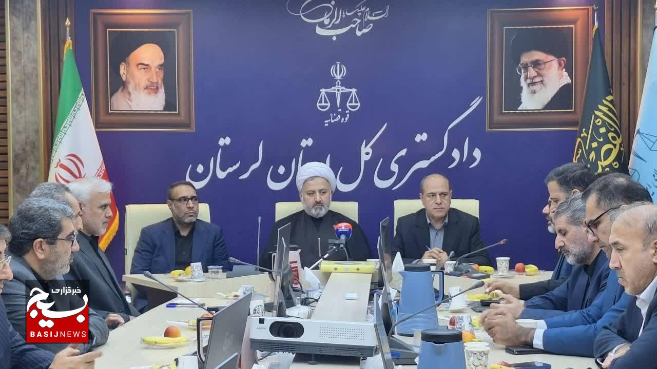 ۵۰ درصد دعاوی قضایی ناشی از اسناد عادی است/۴ میلیون پرونده فاقد سند مالکیت در کشور وجود دارد ۵۰ درصد دعاوی قضایی ناشی از اسناد عادی است/۴ میلیون پرونده فاقد سند مالکیت در کشور وجود دارد