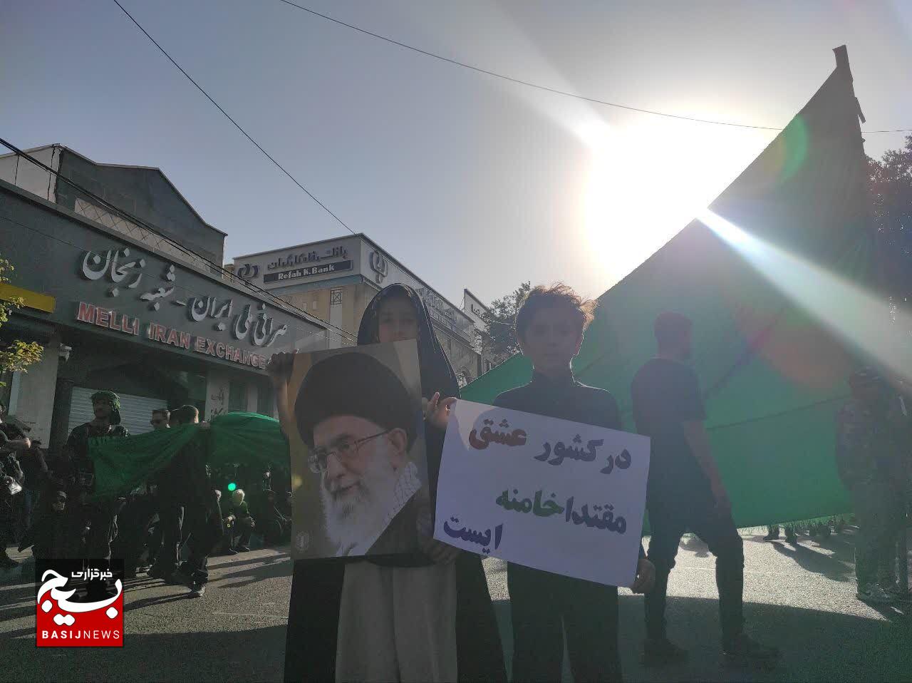 اجتماع بزرگ زینبیون در زنجان برگزار شد اجتماع بزرگ زینبیون در زنجان برگزار شد