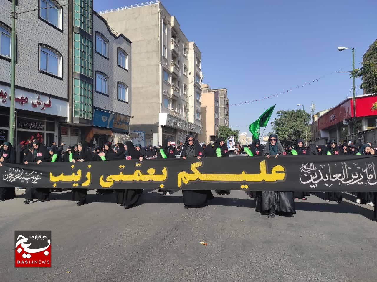 اجتماع بزرگ زینبیون در زنجان برگزار شد اجتماع بزرگ زینبیون در زنجان برگزار شد