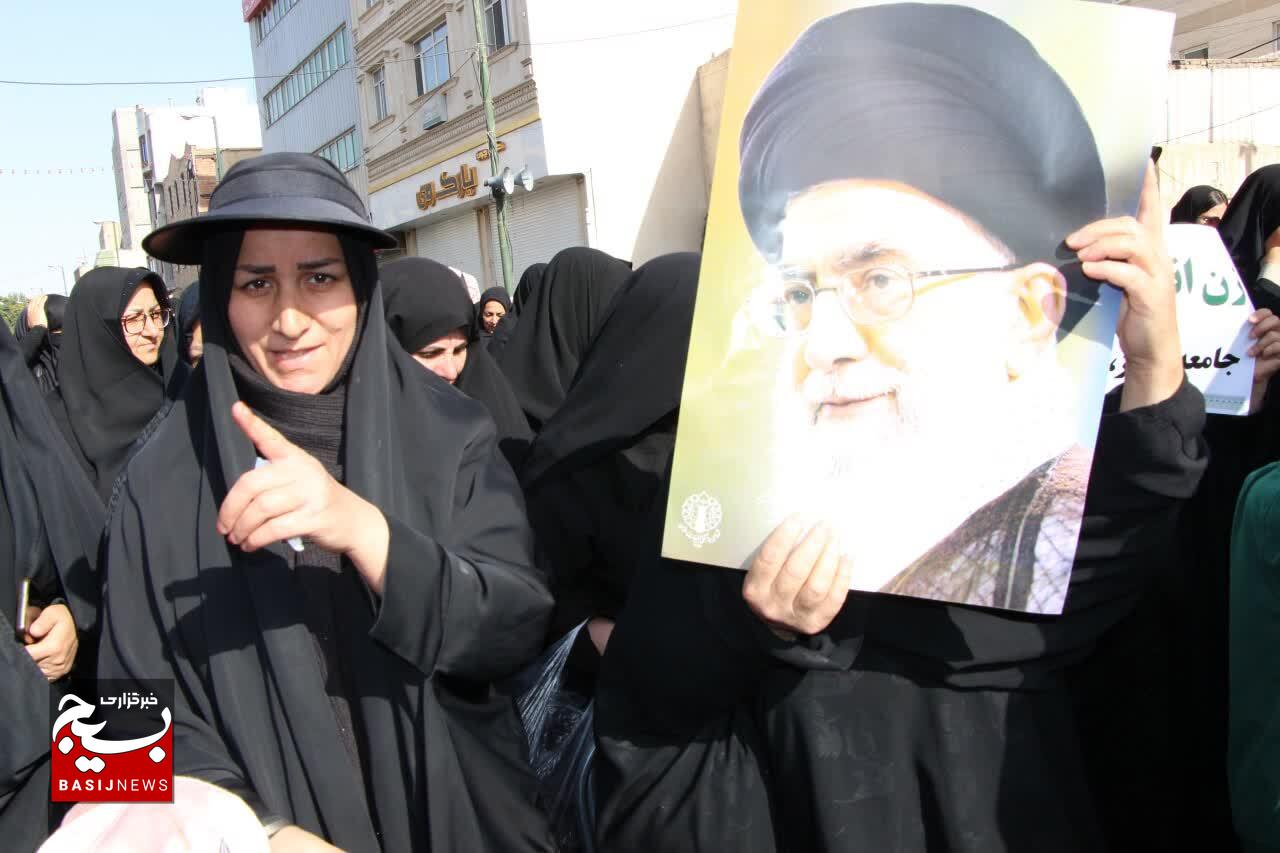 اجتماع بزرگ زینبیون در زنجان برگزار شد اجتماع بزرگ زینبیون در زنجان برگزار شد
