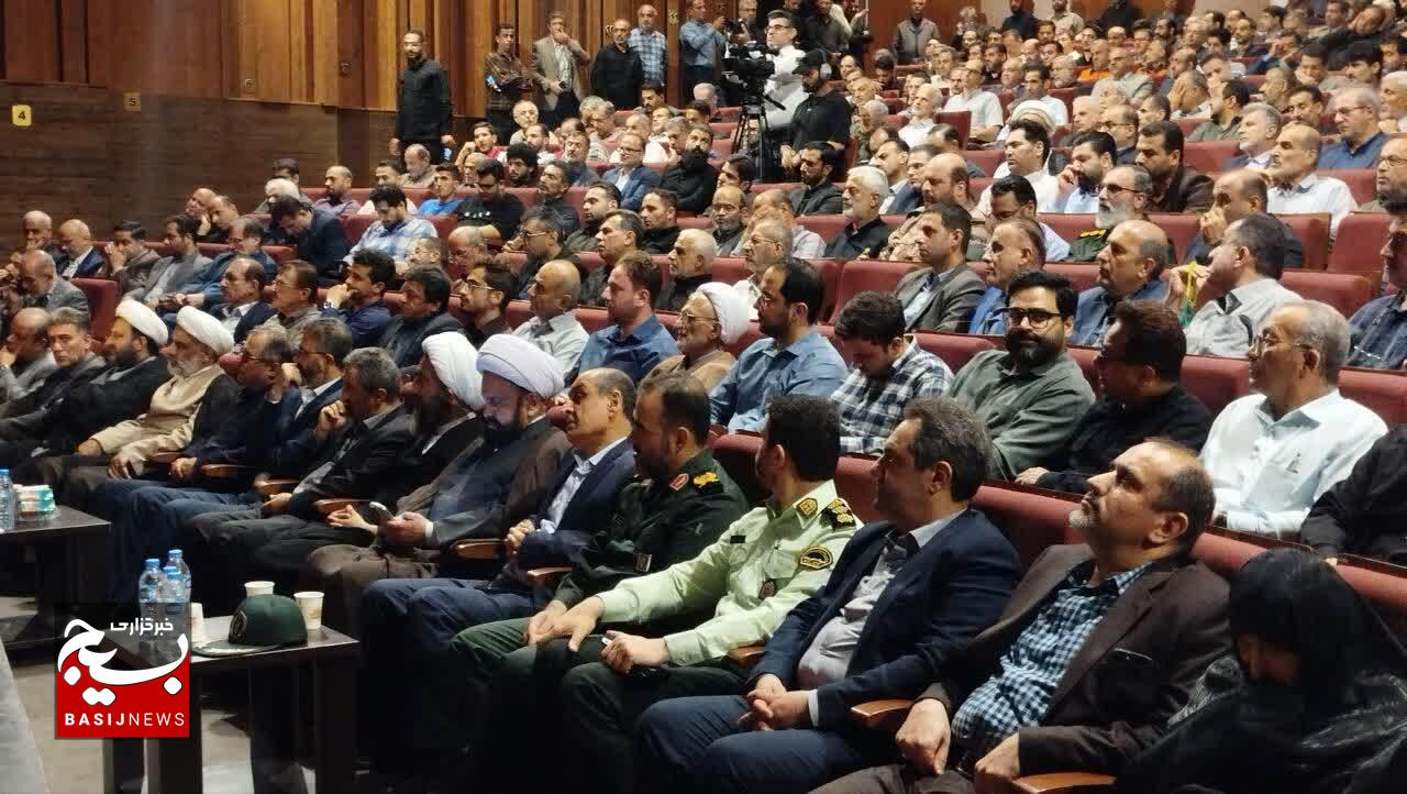 خدمت بیمنت شهیدان، الگویی برای مدیران امروز است خدمت بیمنت شهیدان، الگویی برای مدیران امروز است