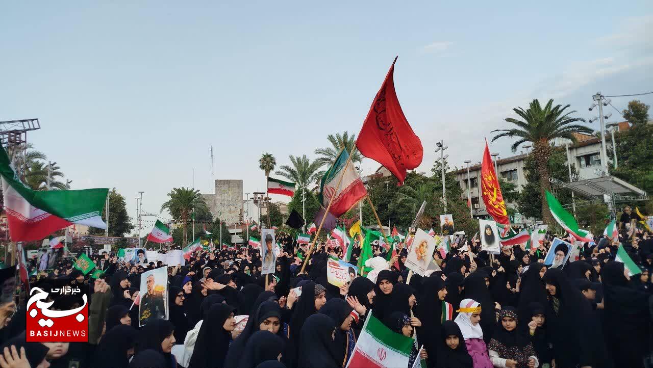 حجاب نماد عظمت زن مسلمان و سنگر فرهنگی جامعه است حجاب نماد عظمت زن مسلمان و سنگر فرهنگی جامعه است