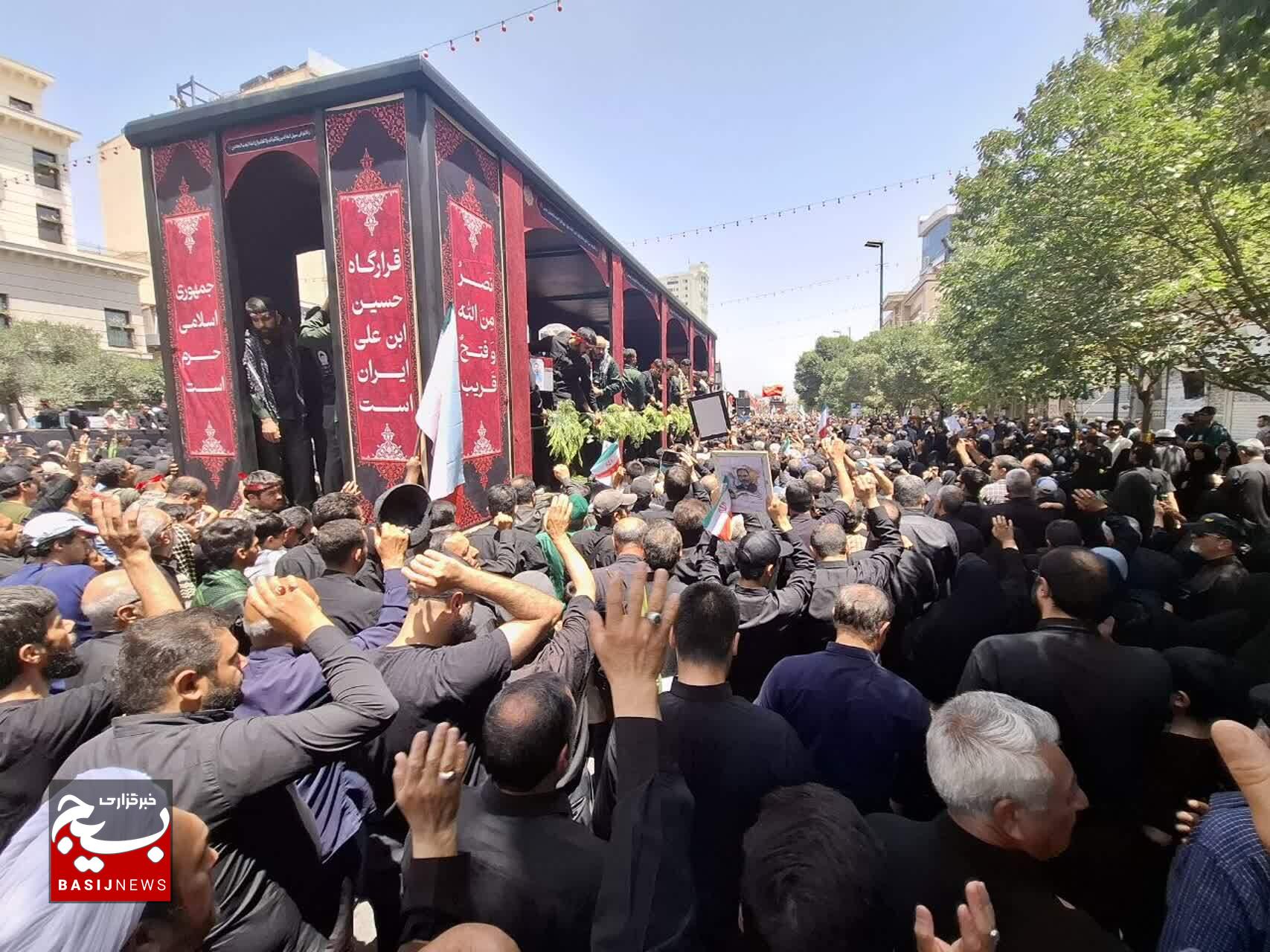 مراسم تشیع پیکر ۱۵ شهید در مشهد برگزار شد/ ۱۰ شهید جنایت رژیم صهیونیستی مشهدی هستند مراسم تشیع پیکر ۱۵ شهید در مشهد برگزار شد/ ۱۰ شهید جنایت رژیم صهیونیستی مشهدی هستند