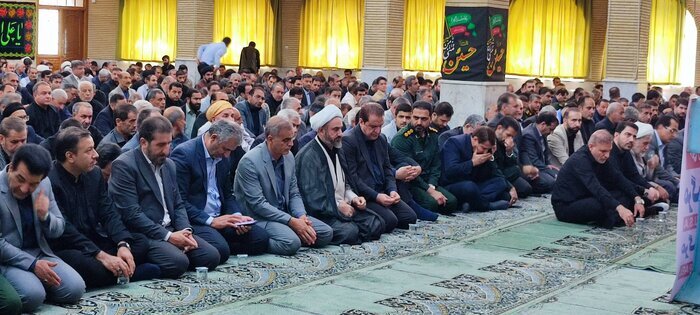 امام جمعه ایلام: شهادت در مکتب اسلام زندگی و عزت است امام جمعه ایلام: شهادت در مکتب اسلام زندگی و عزت است