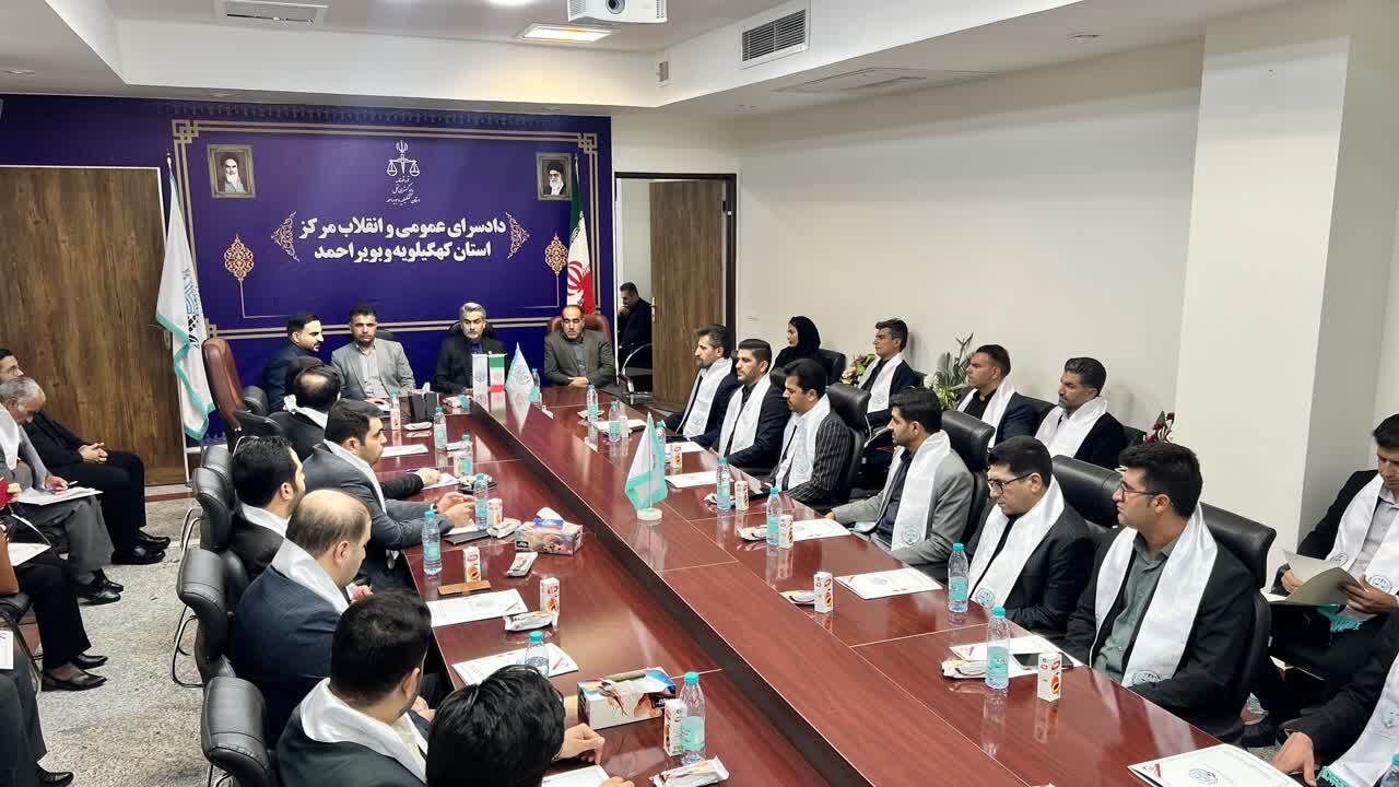 تحلیف ۳۴ وکیل جدید در کهگیلویه و بویراحمد تحلیف ۳۴ وکیل جدید در کهگیلویه و بویراحمد