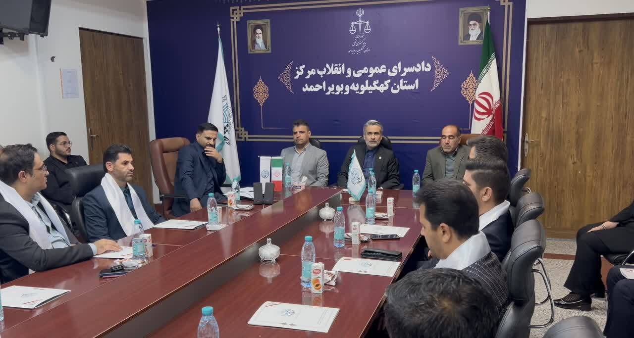 تحلیف ۳۴ وکیل جدید در کهگیلویه و بویراحمد تحلیف ۳۴ وکیل جدید در کهگیلویه و بویراحمد