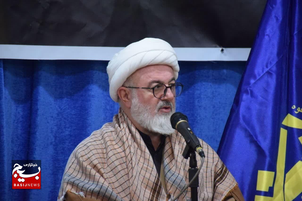 دشمنان ما وحشی فرهنگی و وحشی نظامی هستند/موضوعات فرهنگی و حاشیه‌های ناامن جهانی در ثبت جهانی بسطام مورد توجه باشد