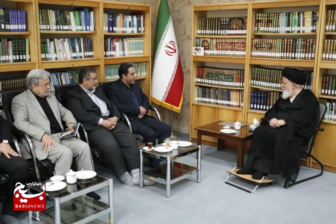 ظلم به کارگران و سوء استفاده از منابع معدنی قابل قبول نیست/ تقویت آموزش‌های مهارتی برای رفع کمبود نیروی کار ماهر در مشهد