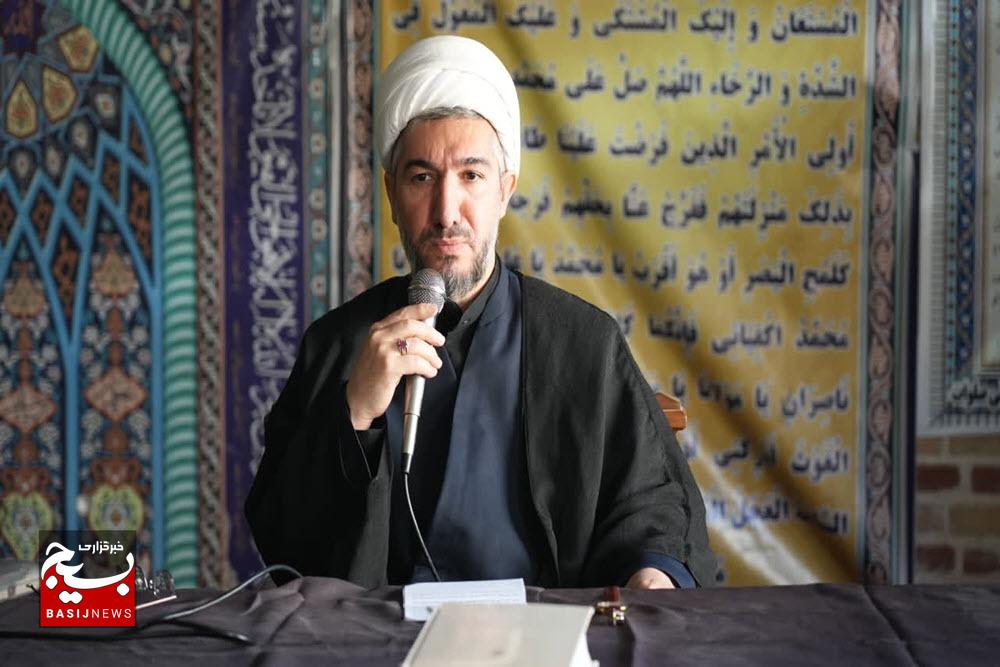 دل اگر کربلایی باشد، فاصله معنایی ندارد