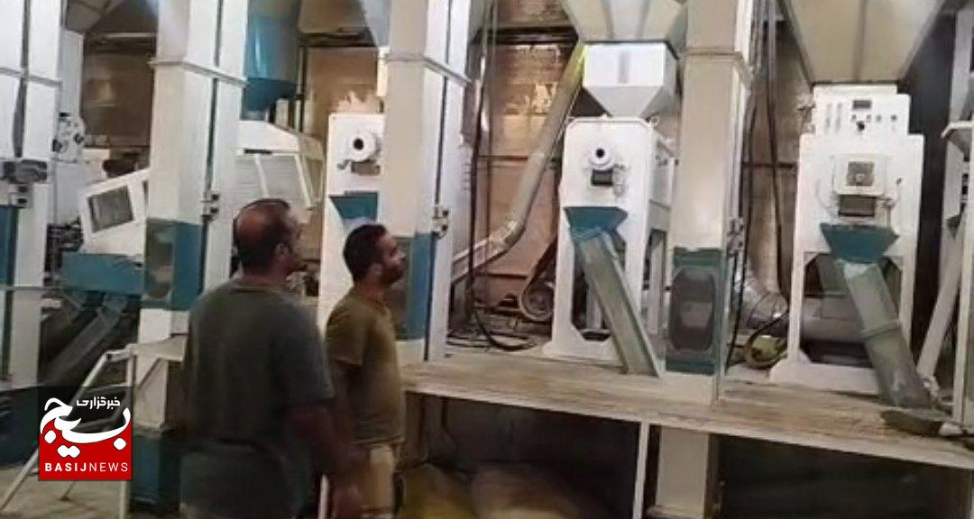 تولید ملی با پشتوانه دولت،استقلال اقتصادی را محقق میسازد تولید ملی با پشتوانه دولت،استقلال اقتصادی را محقق میسازد