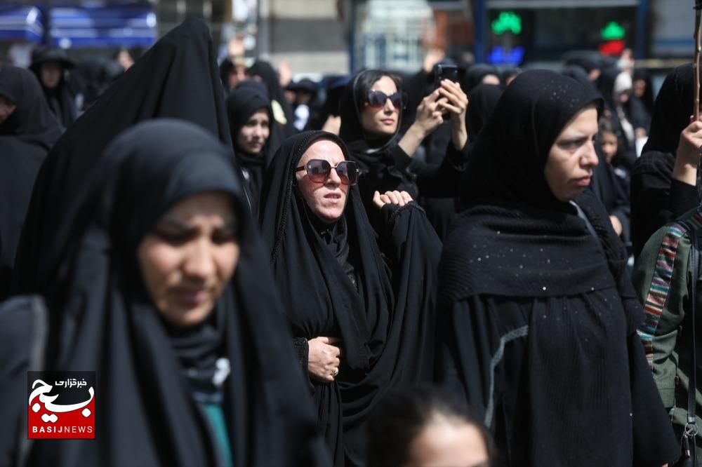 مراسم تشییع شهید اقتدار بسیج «اسماعیل پاشایی» از شهدای جنگ تحمیلی ۱۲ روزه