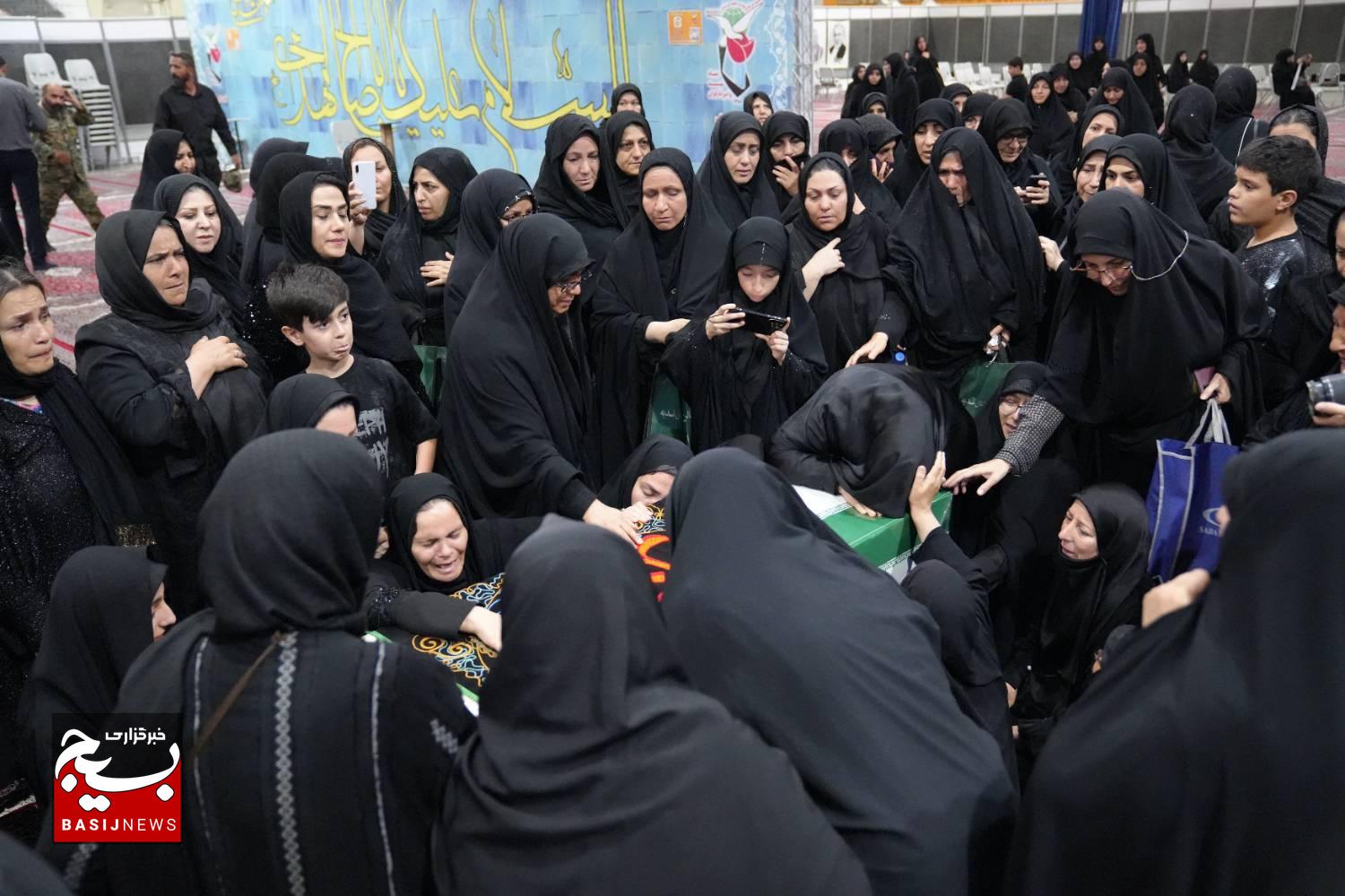 مراسم تشییع شهید اقتدار بسیج «اسماعیل پاشایی» از شهدای جنگ تحمیلی ۱۲ روزه